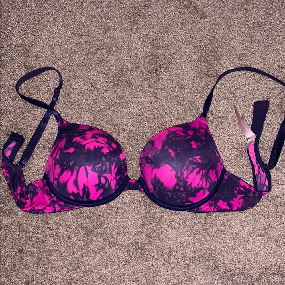 VS PINK Push Up T Shirt Bra